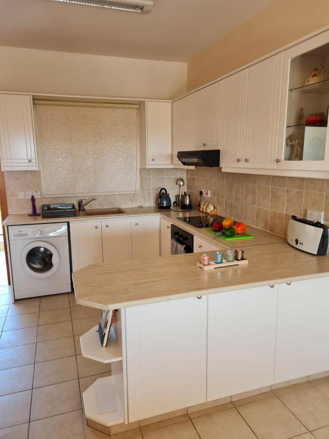 Stay Ocean Apartment Pafos Dış mekan fotoğraf